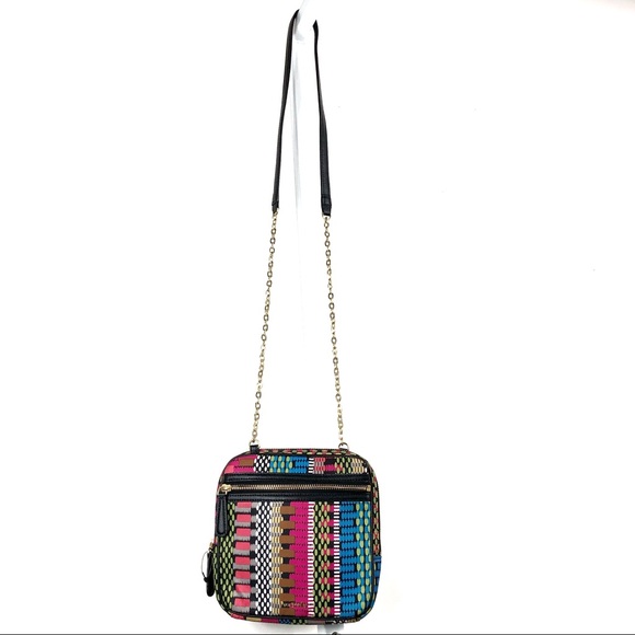 Vera Bradley Handbags - Vera Bradley clutch/ crossbody bag